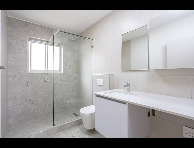 2 BEDROOM APARTMENT TO LET IN CAPE TOWN CITY CENTRE